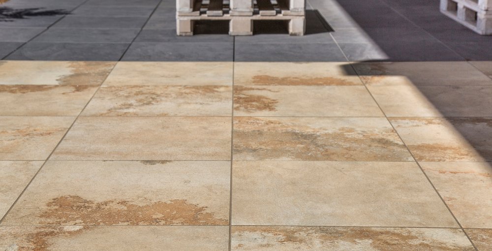 Terrassenplatten aus Feinsteinzeug Fliesen Kemmler.